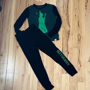 GAP Kids Pajama Set - Black and Green